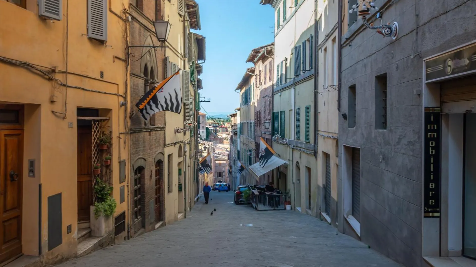 Sunlit Heaven Apartment Siena Italy